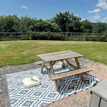 Le Cocoon * Fiquefleur-Équainville